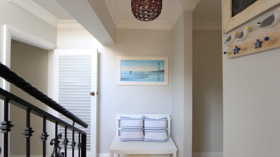 To Let 3 Bedroom Property for Rent in Gordons Bay Central Western Cape